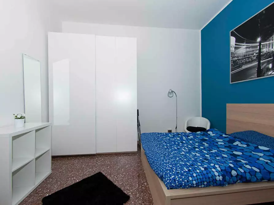 Immagine 9 di Camera in affitto  in Via Pelagio Palagi a Bologna