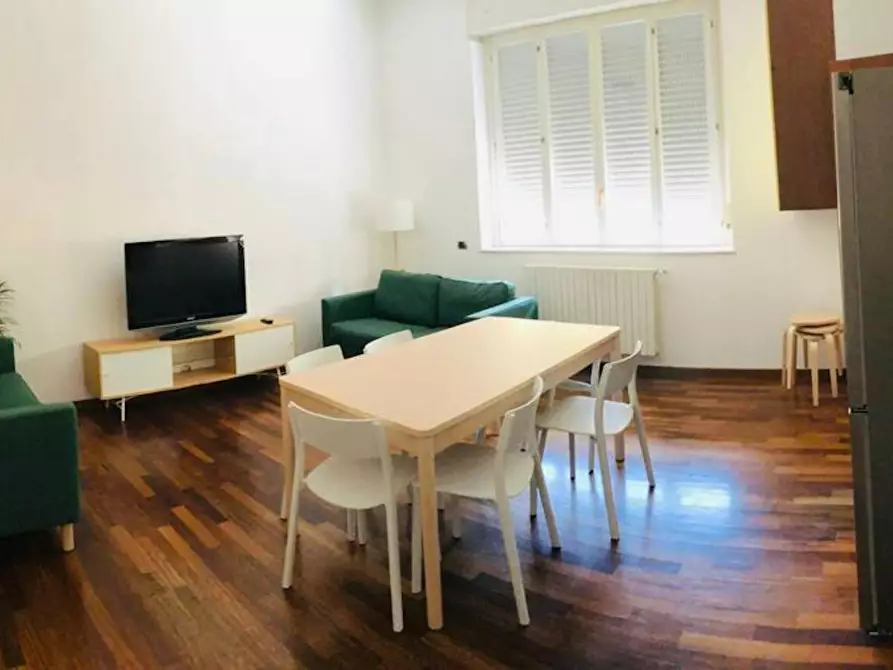 Immagine 1 di Appartamento in affitto  in Via Ascanio Sforza a Milano