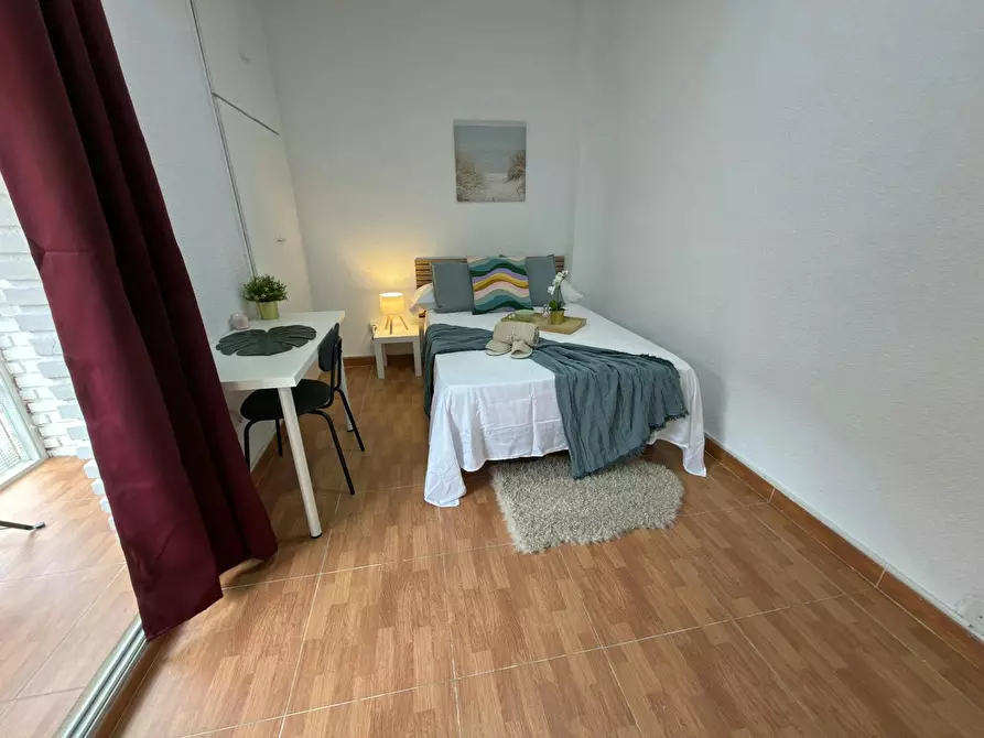 Immagine 3 di Camera in affitto  in Calle de Burgos a Madrid