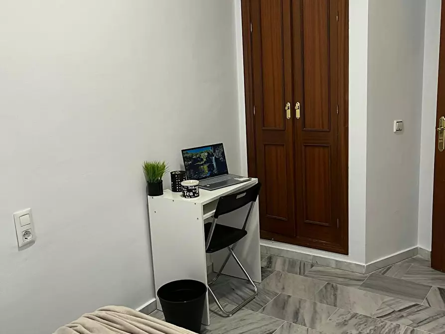 Immagine 1 di Camera in affitto  in Pelay Correa a Sevilla