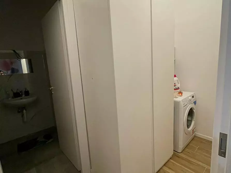 Immagine 8 di Appartamento in affitto  in Via degli Umiliati a Milano