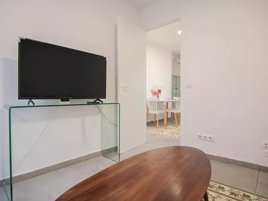 Immagine 7 di Appartamento in affitto  in Carrer de Sant Gil a Barcelona