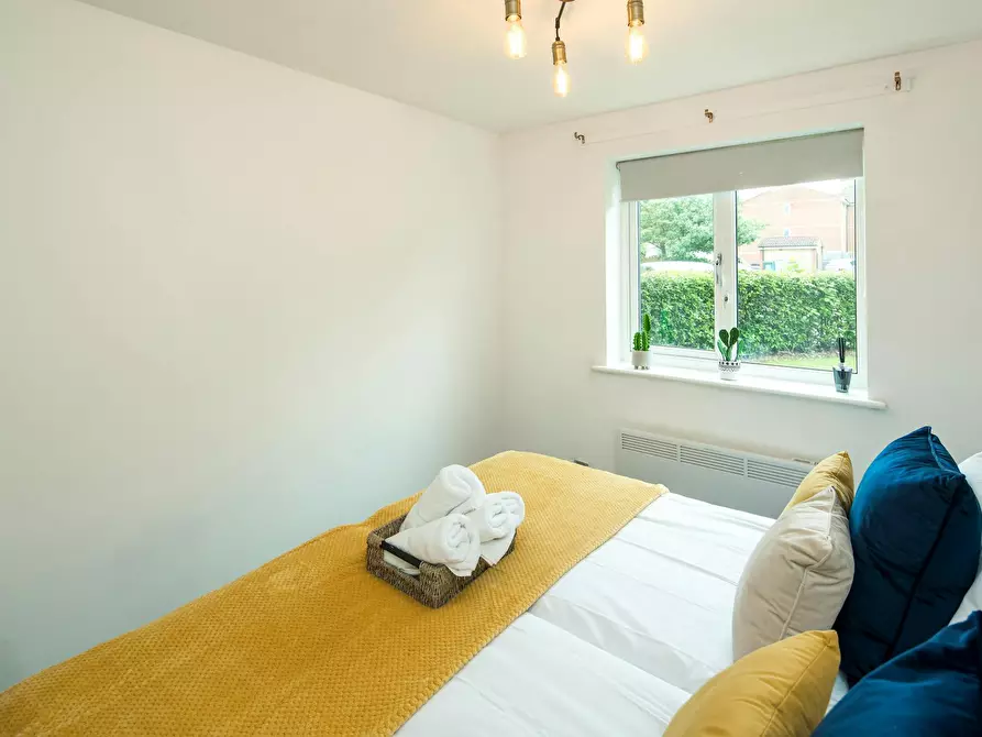 Immagine 4 di Casa indipendente in affitto  in Redford Close a Hounslow