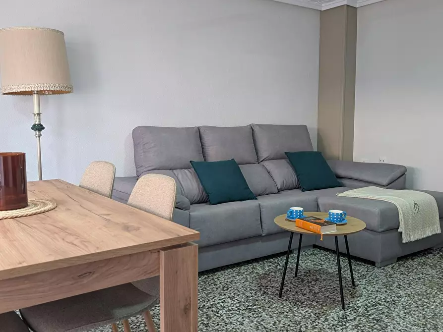 Immagine 6 di Appartamento in affitto  in Carrer de Baviera a El Realon