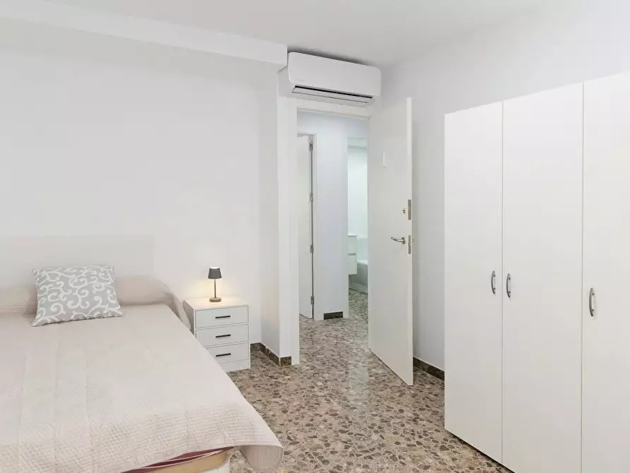 Immagine 5 di Camera in affitto  in Carrer Bisbe Winibal a Elx/Elche