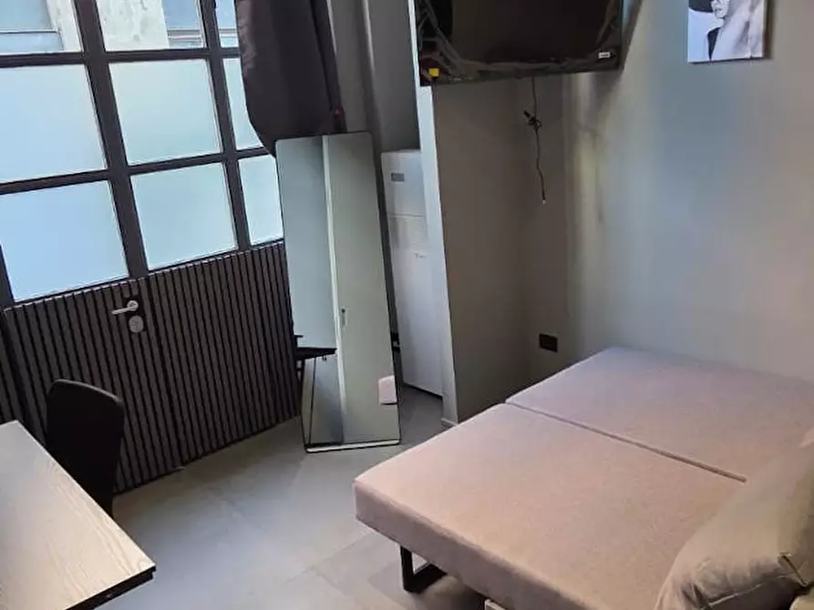 Immagine 1 di Camera in affitto  in Via Roberto Ardigò a Milano