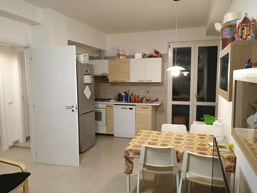 Immagine 3 di Camera condivisa in affitto  in Via Demonte a Milano