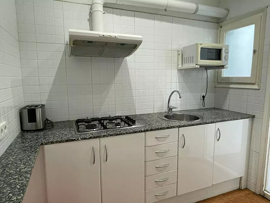 Immagine 10 di Camera in affitto  in Travessera de Gràcia a Barcelona