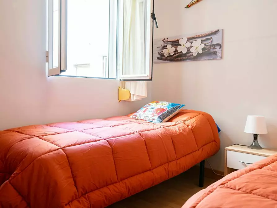 Immagine 8 di Appartamento in affitto  in Calle de José Antonio de Armona a Madrid
