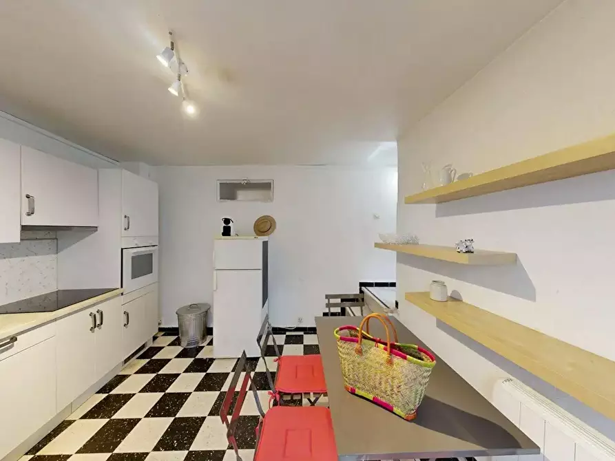 Immagine 7 di Casa indipendente in affitto  in Rue Saint-Guillaume a Avignon