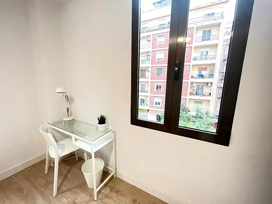 Immagine 5 di Camera in affitto  in Carrer de Finestrat a Valencia