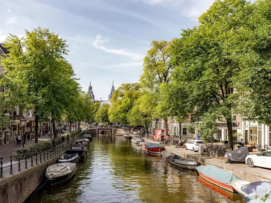 Immagine 2 di Appartamento in affitto  in Lange Leidsedwarsstraat a Amsterdam