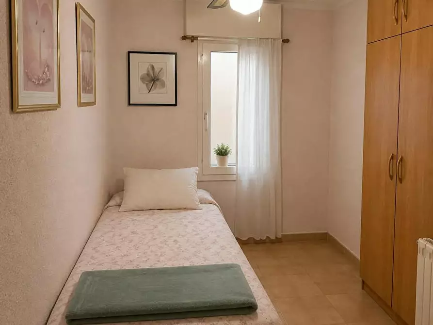 Immagine 1 di Camera in affitto  in Passatge Regueral a Cambrils
