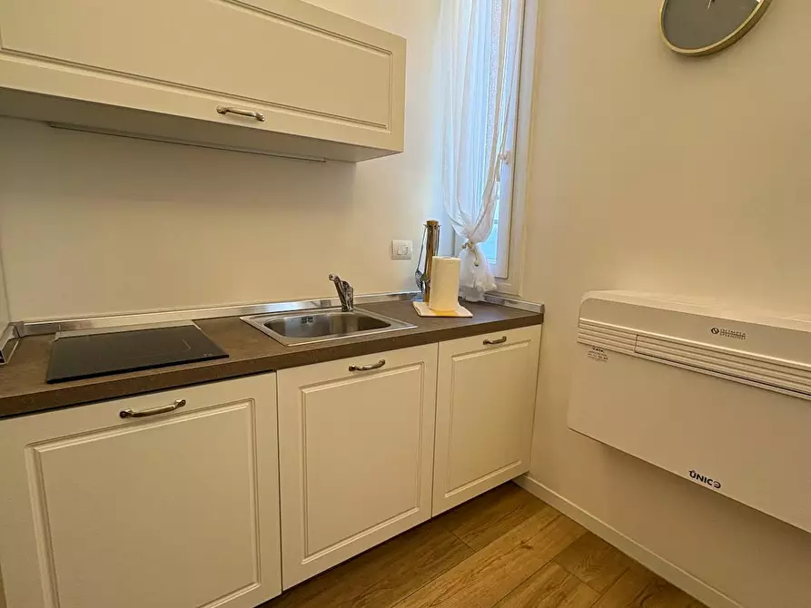 Immagine 7 di Casa indipendente in affitto  in Via Faenza a Firenze
