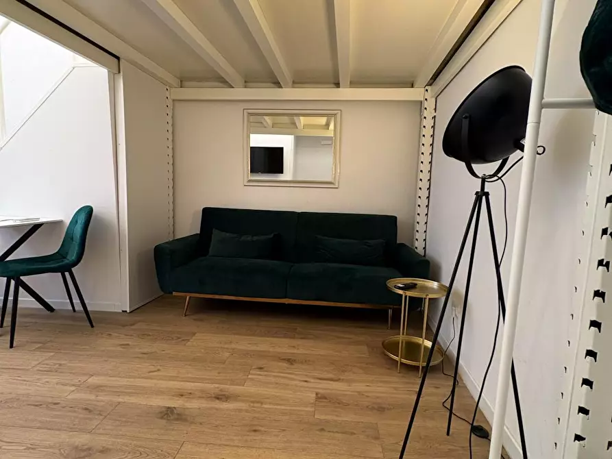Immagine 5 di Casa indipendente in affitto  in Via Faenza a Firenze