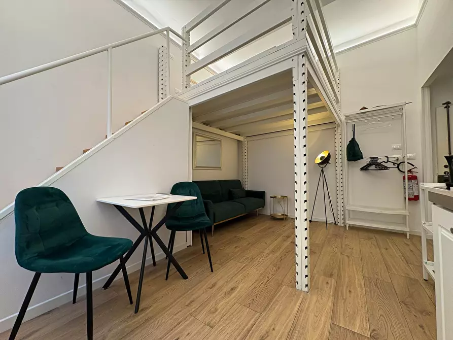 Immagine 3 di Casa indipendente in affitto  in Via Faenza a Firenze