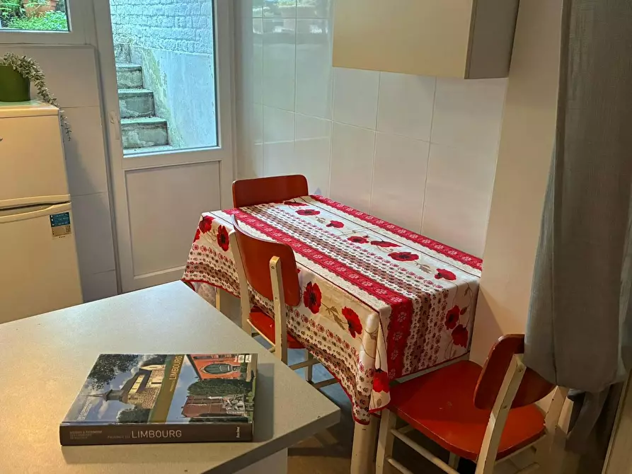 Immagine 1 di Appartamento in affitto  in Avenue de la Couronne a Ixelles