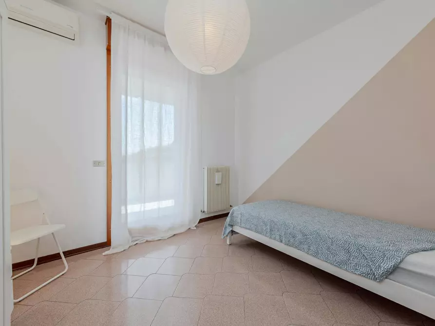 Immagine 1 di Camera in affitto  in Via Urbino a Padova