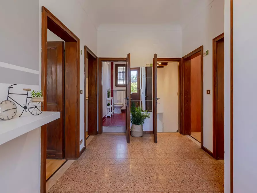 Immagine 9 di Camera in affitto  in Via Montà a Padova