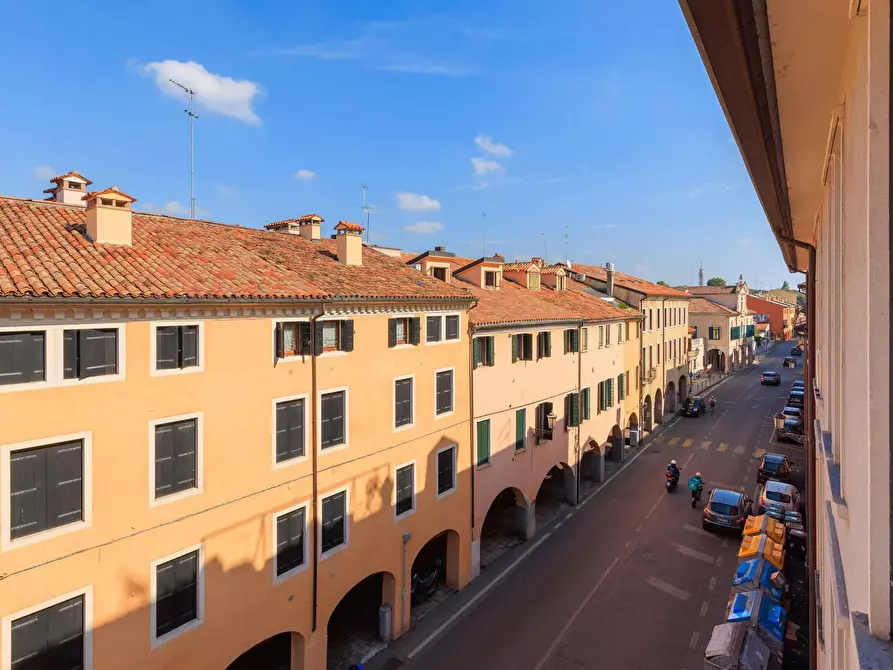 Immagine 6 di Camera in affitto  in Via Ognissanti a Padova