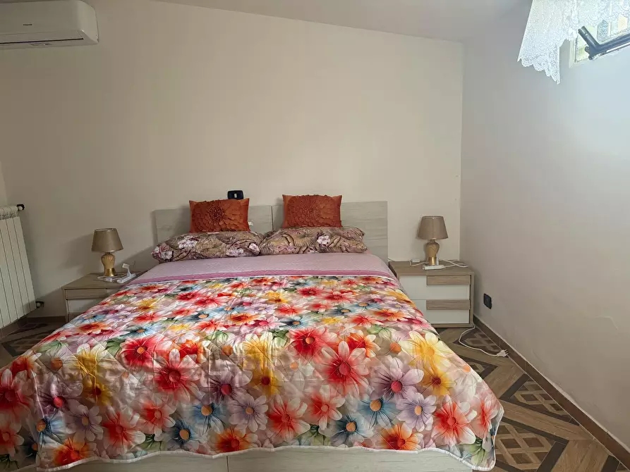 Immagine 1 di Casa indipendente in affitto  in Via delle Vigne di Morena a Roma