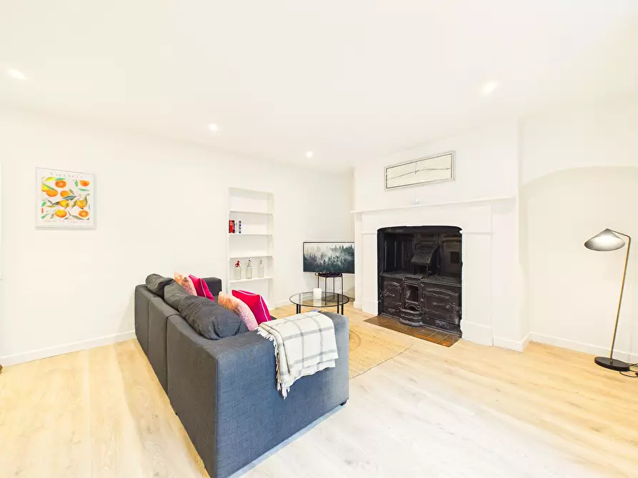 Immagine 1 di Casa indipendente in affitto  in London Road a Prestbury