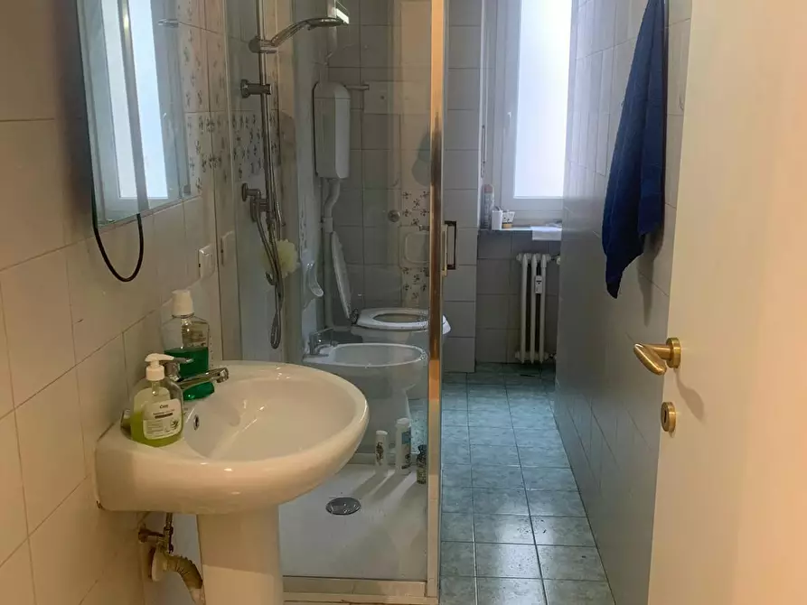 Immagine 8 di Camera in affitto  in Via Saliceto a Torino