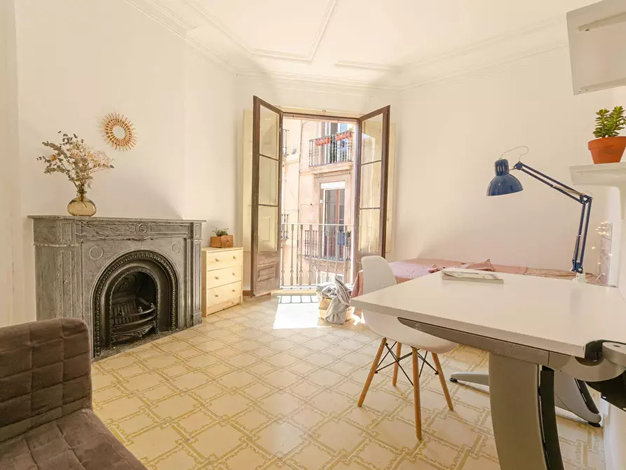 Immagine 3 di Camera in affitto  in Carrer de Santa Anna a Barcelona