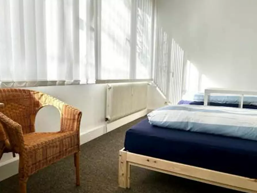 Immagine 5 di Appartamento in affitto  in Max-Planck-Ring a Wiesbaden