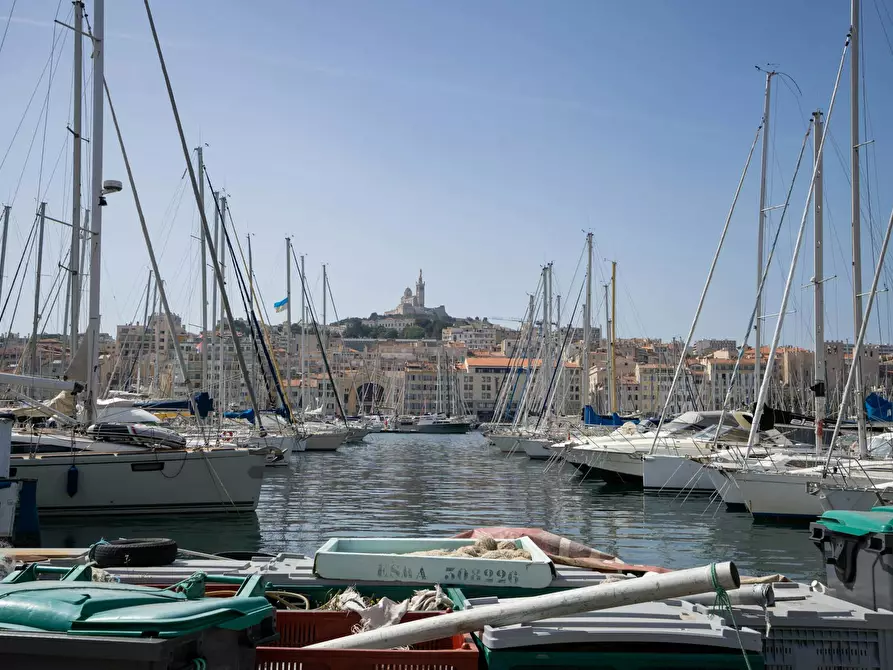 Immagine 1 di Appartamento in affitto  in Rue de la Loge a Marseille 02