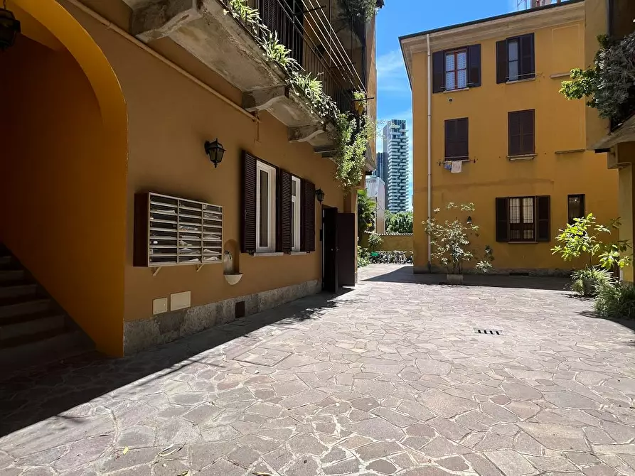 Immagine 1 di Appartamento in affitto  in Via Gaetano de Castillia a Milano