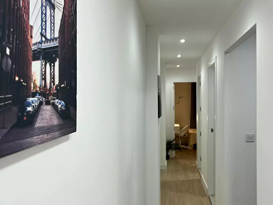 Immagine 3 di Camera in affitto  in Carrer de Sant Mateu a Alicante/Alacant