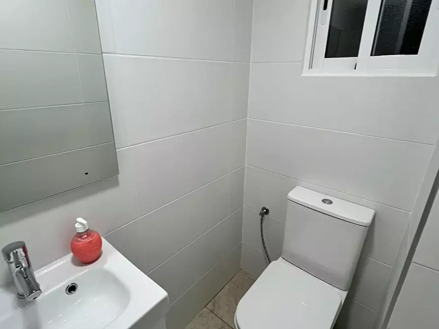 Immagine 6 di Camera in affitto  in Carrer de Sant Mateu a Alicante/Alacant