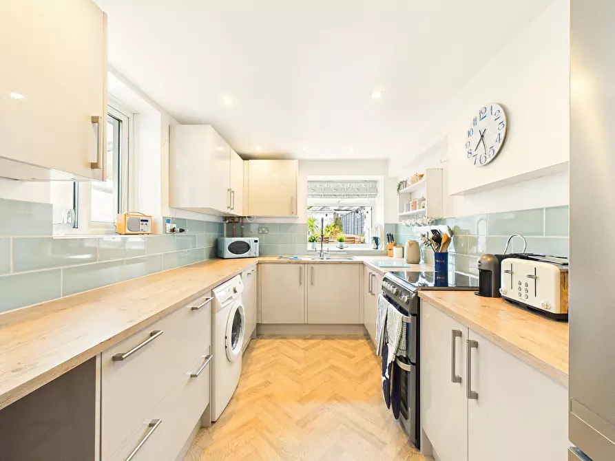Immagine 4 di Casa indipendente in affitto  in Higher Furzeham Road a 