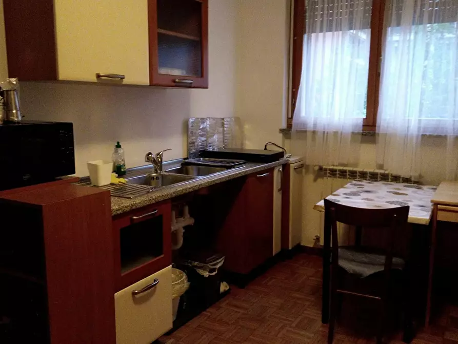 Immagine 1 di Camera in affitto  in Via Giuseppe Saragat a Milano