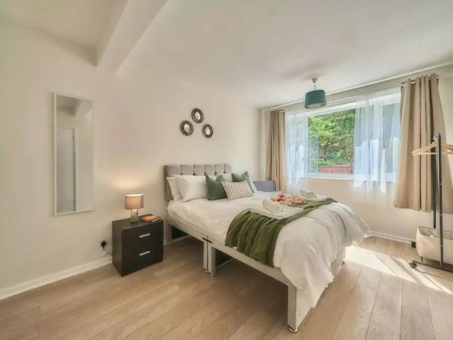 Immagine 5 di Casa indipendente in affitto  in Saywell Road a 