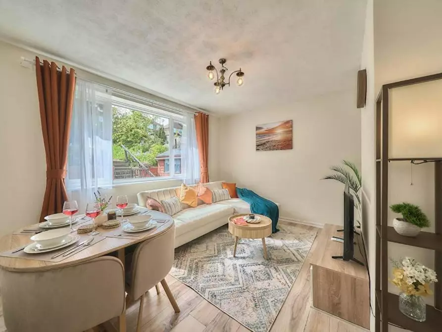 Immagine 1 di Casa indipendente in affitto  in Saywell Road a 