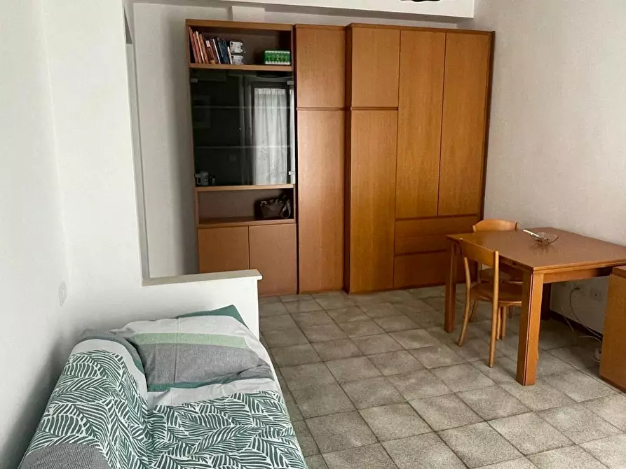 Immagine 3 di Appartamento in affitto  in Via Sebino a Milano