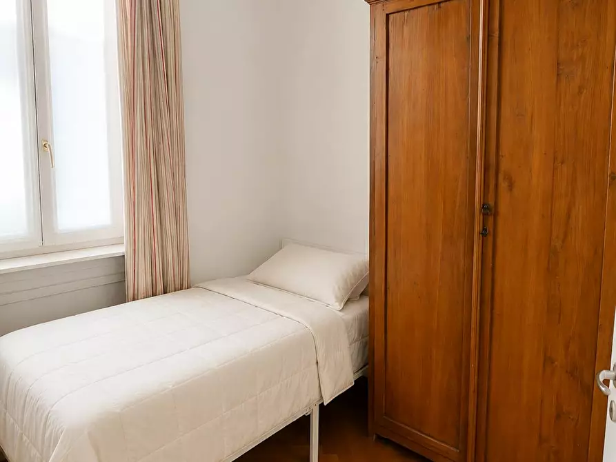 Immagine 3 di Camera in affitto  in Via Francesco Sforza a Milano