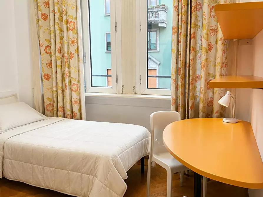 Immagine 1 di Camera in affitto  in Via Francesco Sforza a Milano