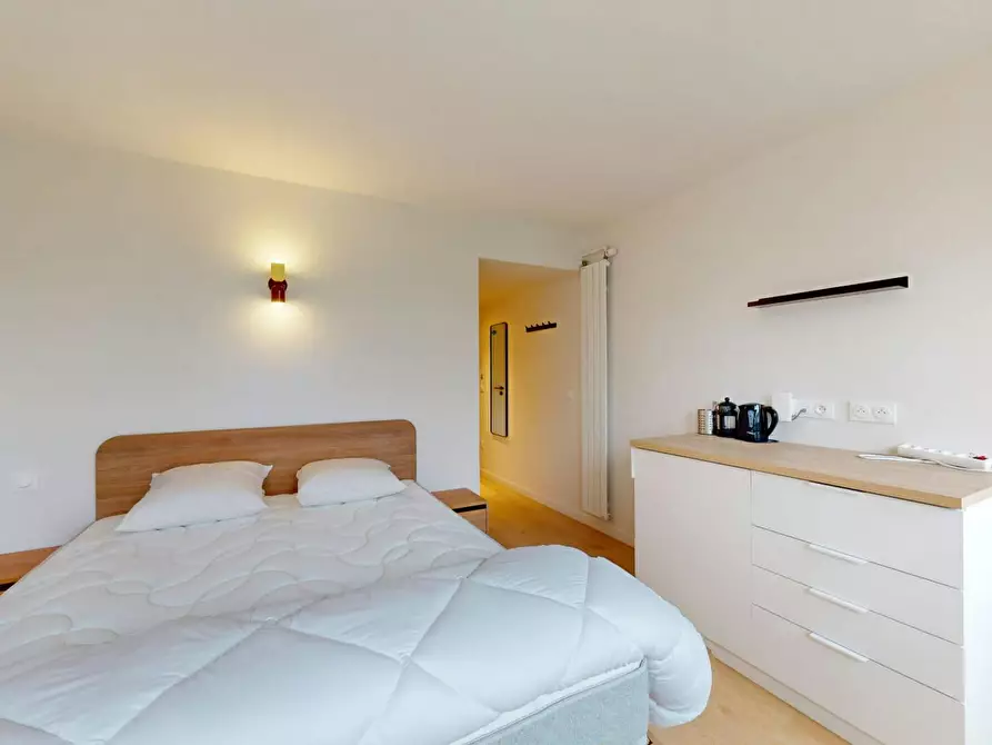 Immagine 10 di Appartamento in affitto  in Rue Cambronne a Paris