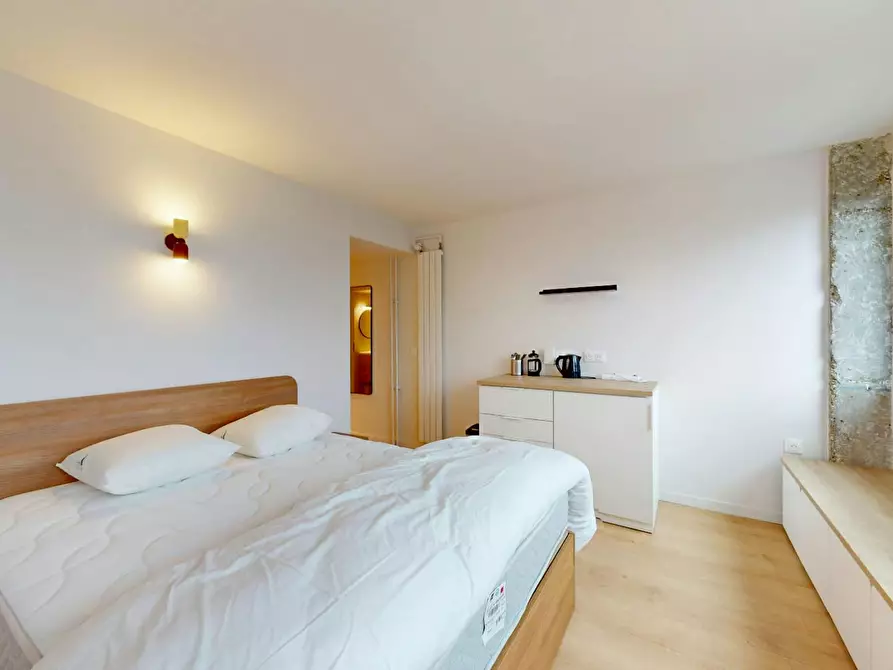 Immagine 10 di Appartamento in affitto  in Rue Cambronne a Paris