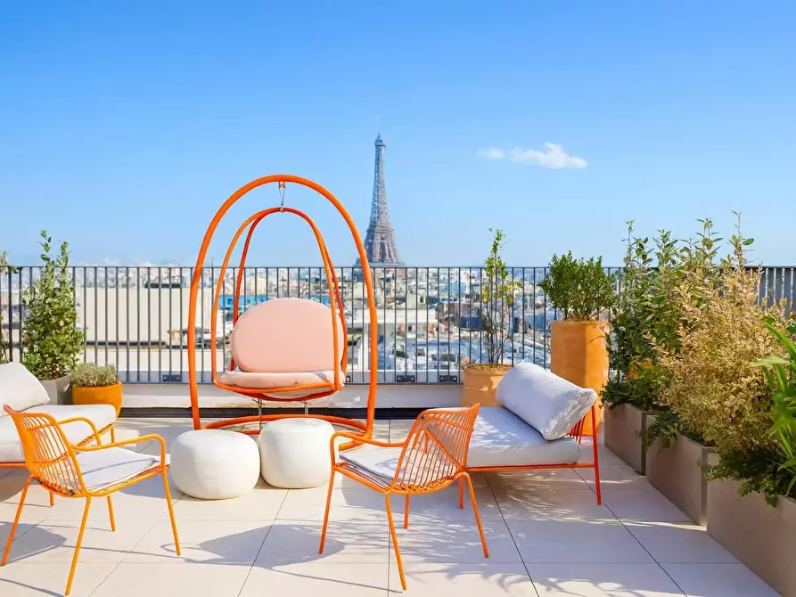 Immagine 2 di Appartamento in affitto  in Rue Cambronne a Paris