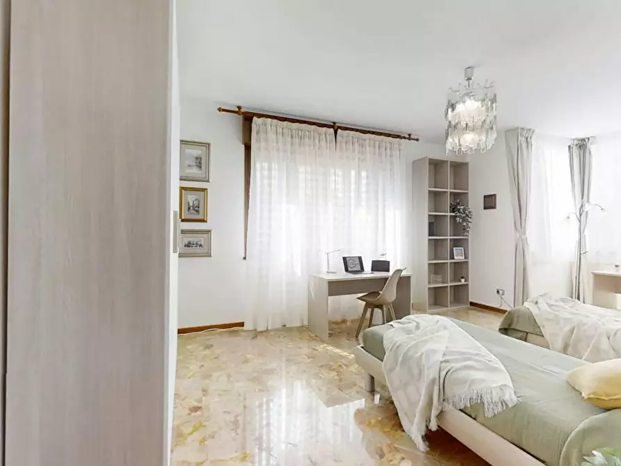 Immagine 5 di Camera in affitto  in Via Vittorio Alfieri a Bagnoli Di Sopra