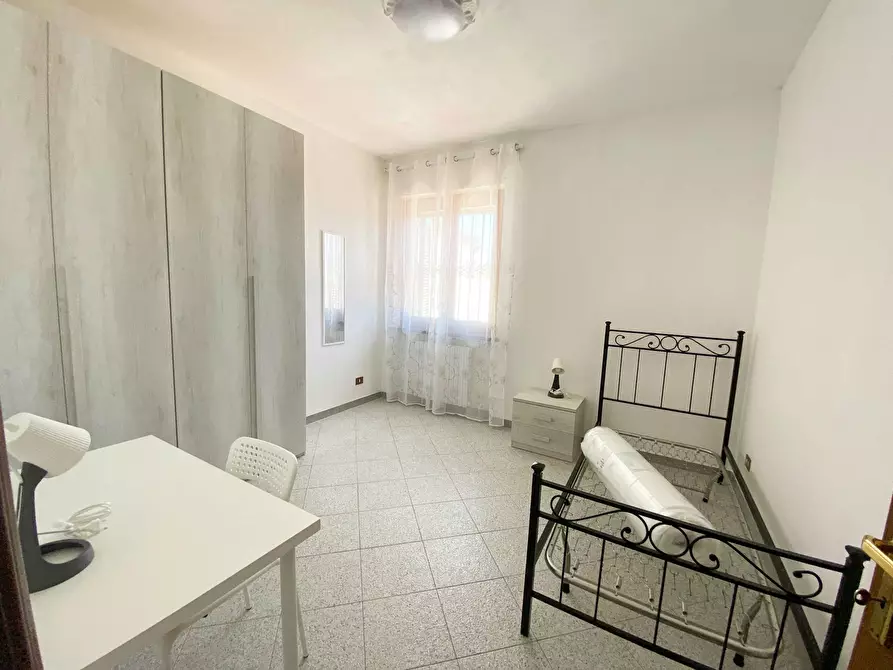Immagine 2 di Camera in affitto  in Via Emilia a Pisa
