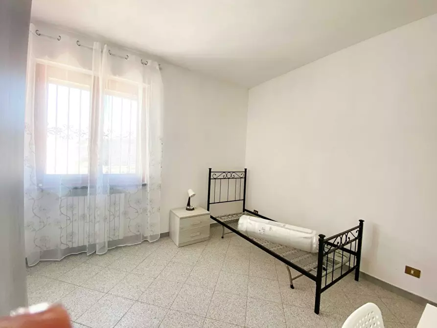 Immagine 3 di Camera in affitto  in Via Emilia a Pisa