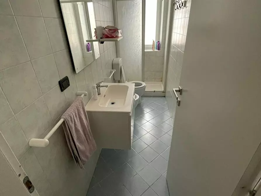 Immagine 1 di Camera in affitto  in Via Tunisi a Torino