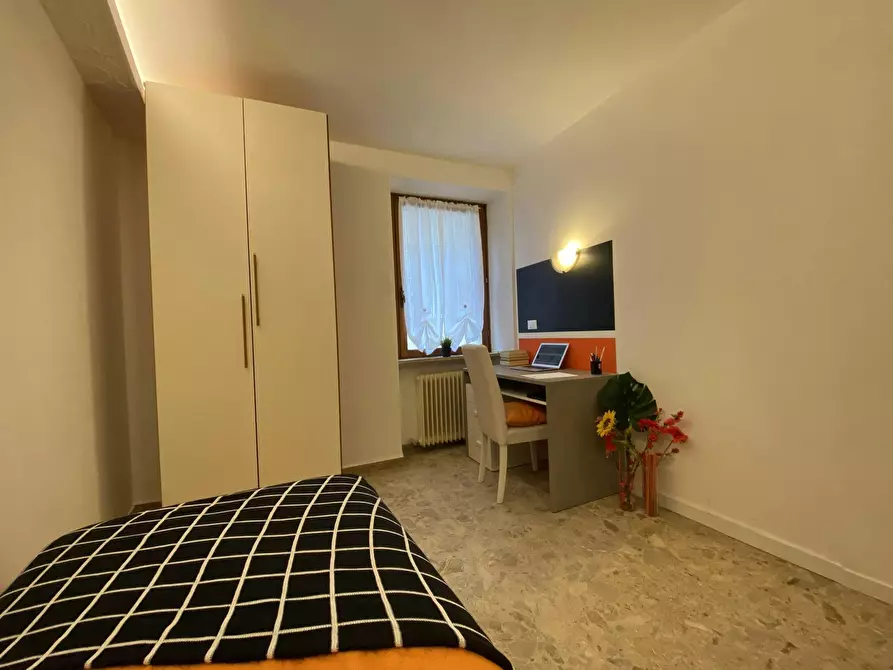 Immagine 2 di Camera in affitto  in Via S. Maria a Rovereto