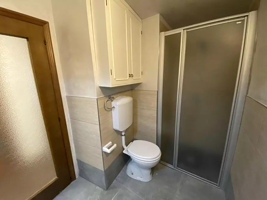 Immagine 10 di Camera in affitto  in Via S. Maria a Rovereto