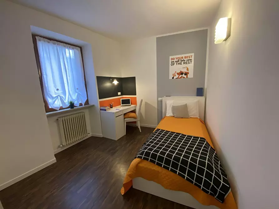 Immagine 1 di Camera in affitto  in Via S. Maria a Rovereto